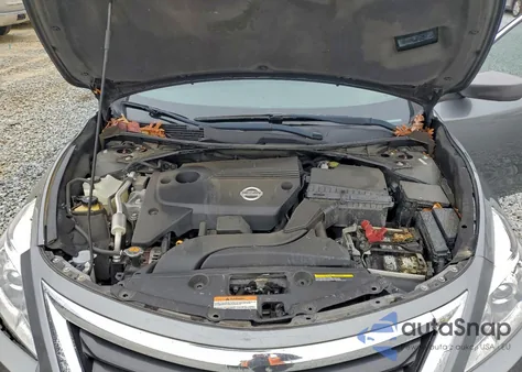 2015 Nissan Altima 2.5 z USA, uszkodzony, nr VIN 1N4AL3AP0FN326231